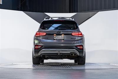 2019 Hyundai Santa Fe - Thumbnail