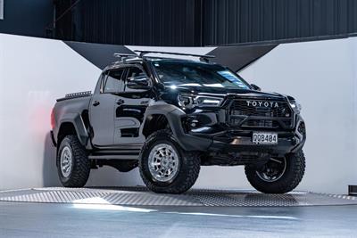 2023 Toyota Hilux - Thumbnail