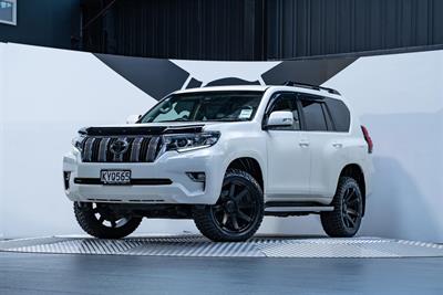 2017 Toyota Landcruiser Prado - Thumbnail