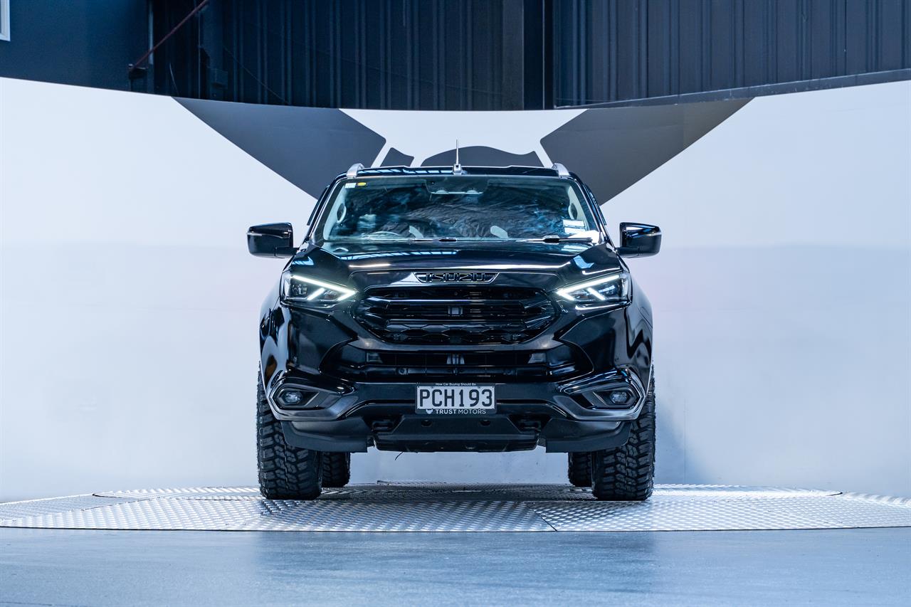 2022 Isuzu MU-X