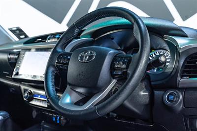 2022 Toyota Hilux - Thumbnail