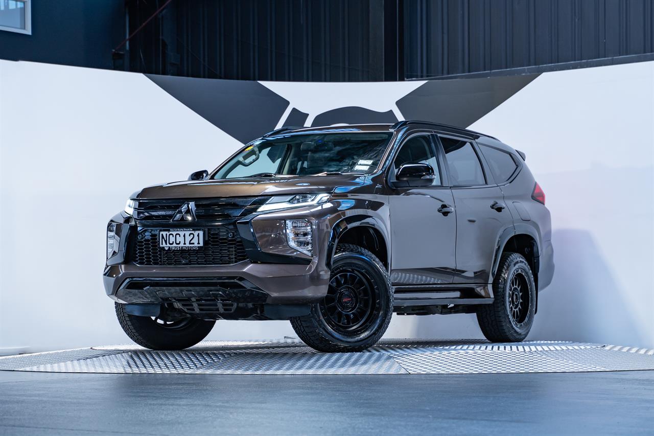 2020 Mitsubishi Pajero Sport