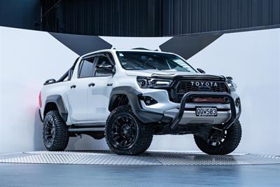 2023 Toyota Hilux - Thumbnail