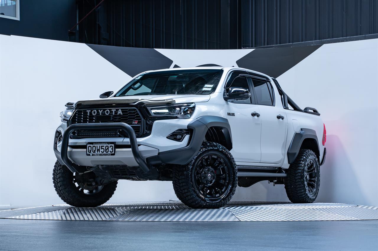 2023 Toyota Hilux