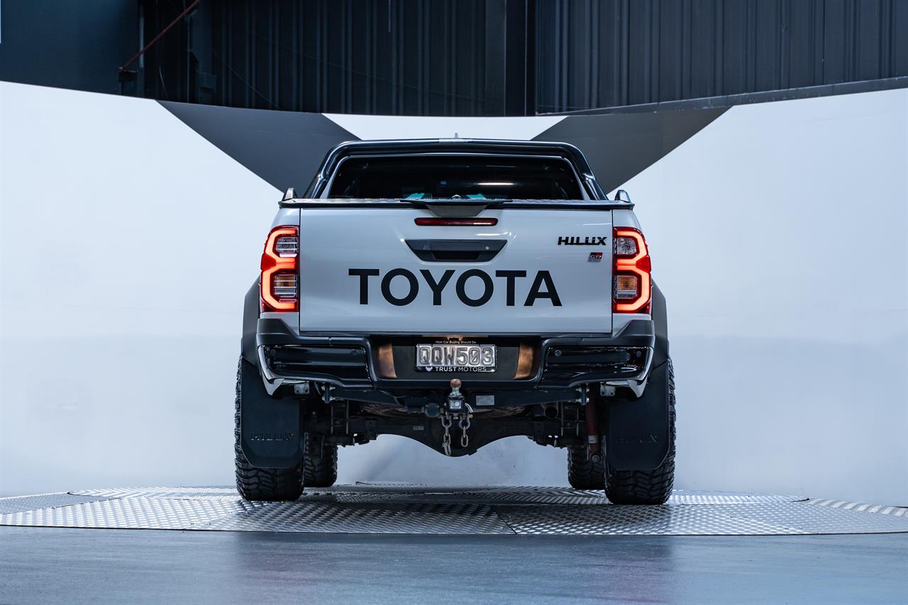 2023 Toyota Hilux