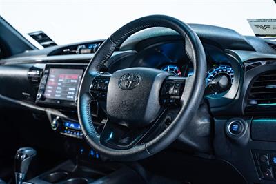 2021 Toyota Hilux - Thumbnail