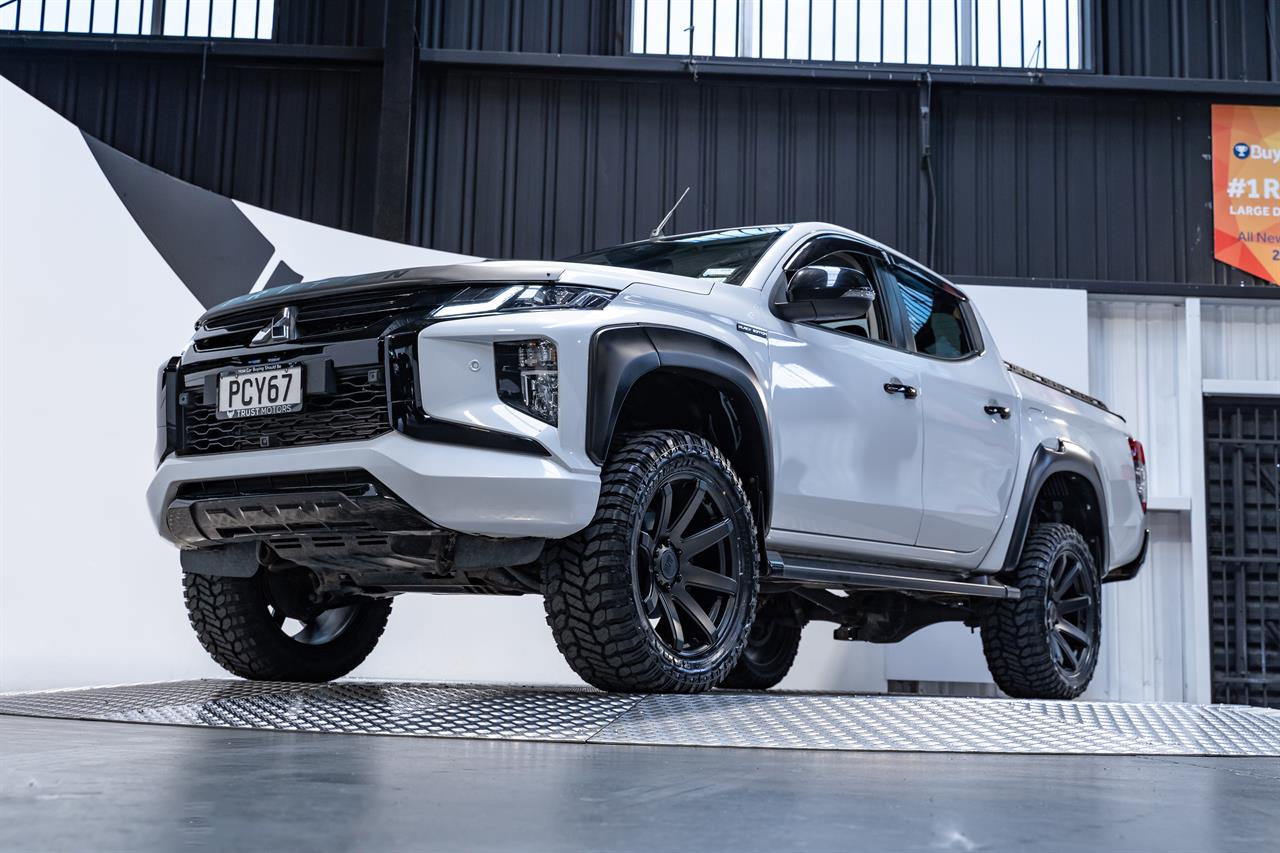 2022 Mitsubishi Triton