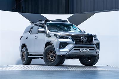 2022 Toyota Fortuner - Thumbnail