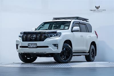 2019 Toyota Landcruiser Prado - Thumbnail