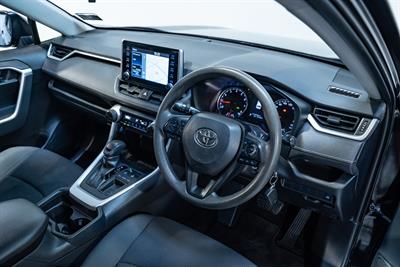 2019 Toyota Rav4 - Thumbnail