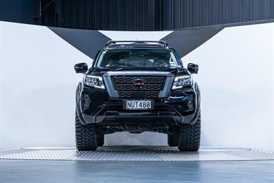 2021 Nissan Navara - Thumbnail