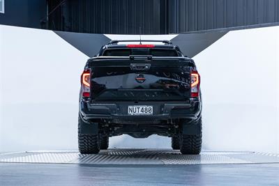 2021 Nissan Navara - Thumbnail