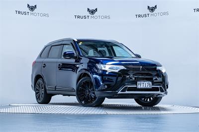 2022 Mitsubishi Outlander - Thumbnail