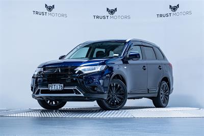 2022 Mitsubishi Outlander - Thumbnail