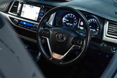 2020 Toyota Highlander - Thumbnail