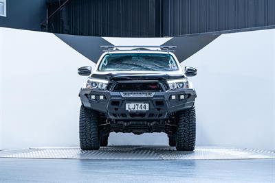 2018 Toyota Hilux - Thumbnail