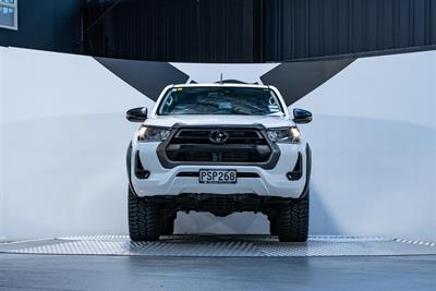 2021 Toyota Hilux - Thumbnail