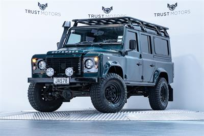 2015 Land Rover Defender - Thumbnail