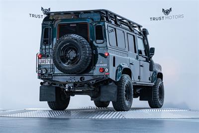 2015 Land Rover Defender - Thumbnail