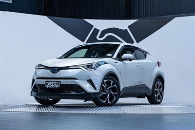 2017 Toyota C-HR - Thumbnail