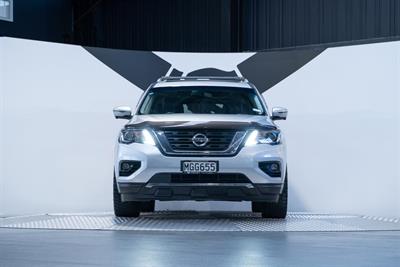 2019 Nissan Pathfinder - Thumbnail