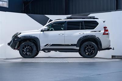 2014 Toyota Landcruiser Prado - Thumbnail