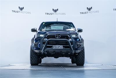 2024 Toyota Hilux - Thumbnail