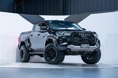 2023 Toyota Hilux - Thumbnail