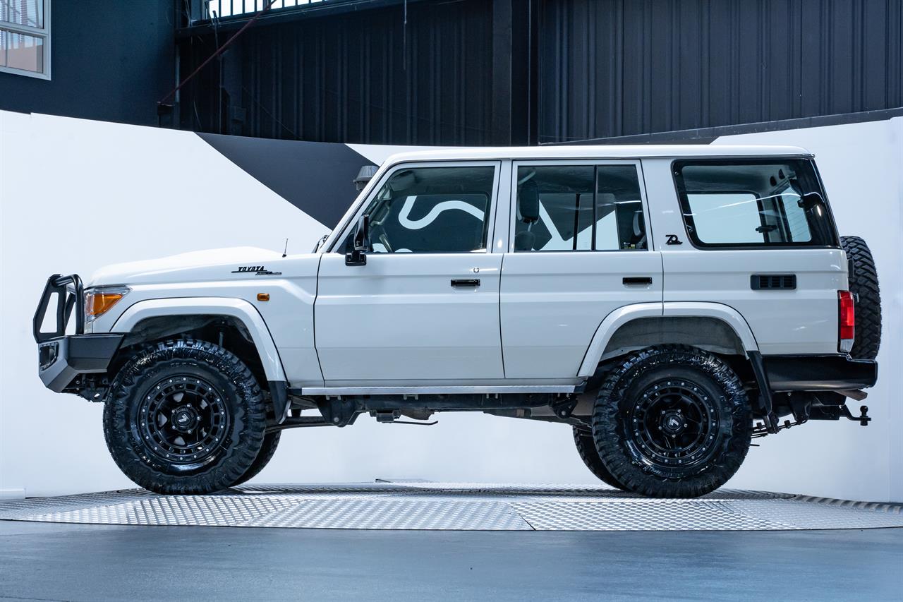 2022 Toyota Landcruiser