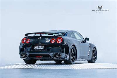 2015 Nissan GTR - Thumbnail