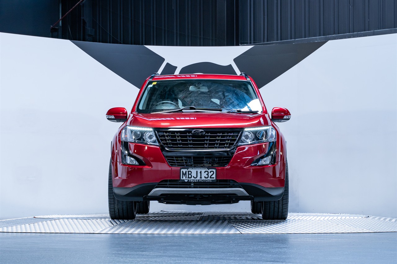 2019 Mahindra XUV500