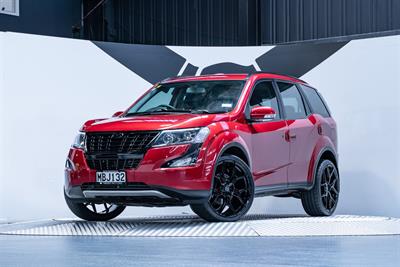 2019 Mahindra XUV500 - Thumbnail