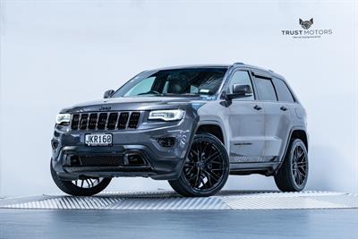 2015 Jeep Grand Cherokee - Thumbnail