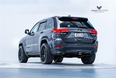 2015 Jeep Grand Cherokee - Thumbnail