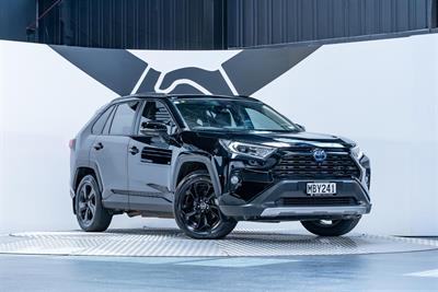 2019 Toyota Rav4 - Thumbnail