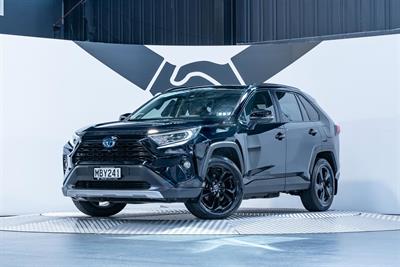 2019 Toyota Rav4 - Thumbnail