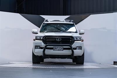 2015 Toyota Landcruiser - Thumbnail