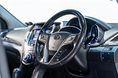 2014 Hyundai Santa Fe - Thumbnail