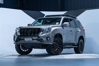 2016 Toyota Landcruiser Prado - Thumbnail