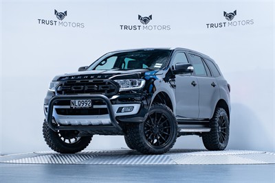 2021 Ford Everest - Thumbnail