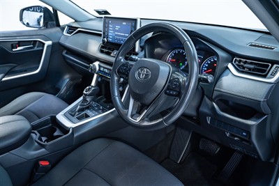 2019 Toyota Rav4 - Thumbnail