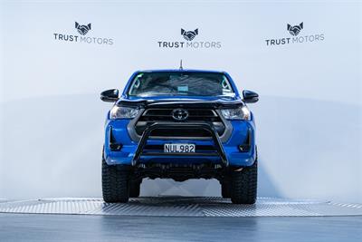 2021 Toyota Hilux - Thumbnail