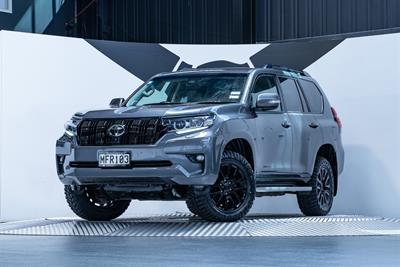 2019 Toyota Landcruiser Prado - Thumbnail