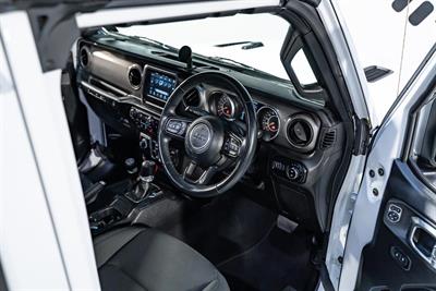 2021 Jeep Wrangler - Thumbnail