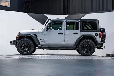 2021 Jeep Wrangler - Thumbnail