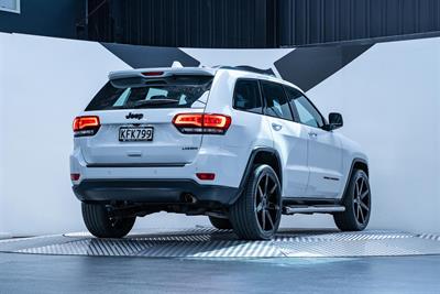 2016 Jeep Grand Cherokee - Thumbnail