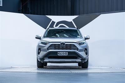 2020 Toyota Rav4 - Thumbnail