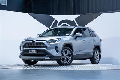 2020 Toyota Rav4 - Thumbnail