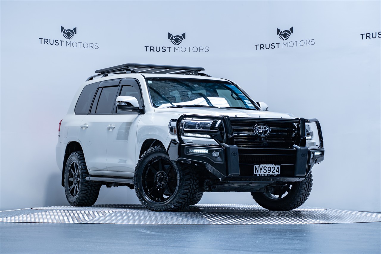 2020 Toyota Landcruiser