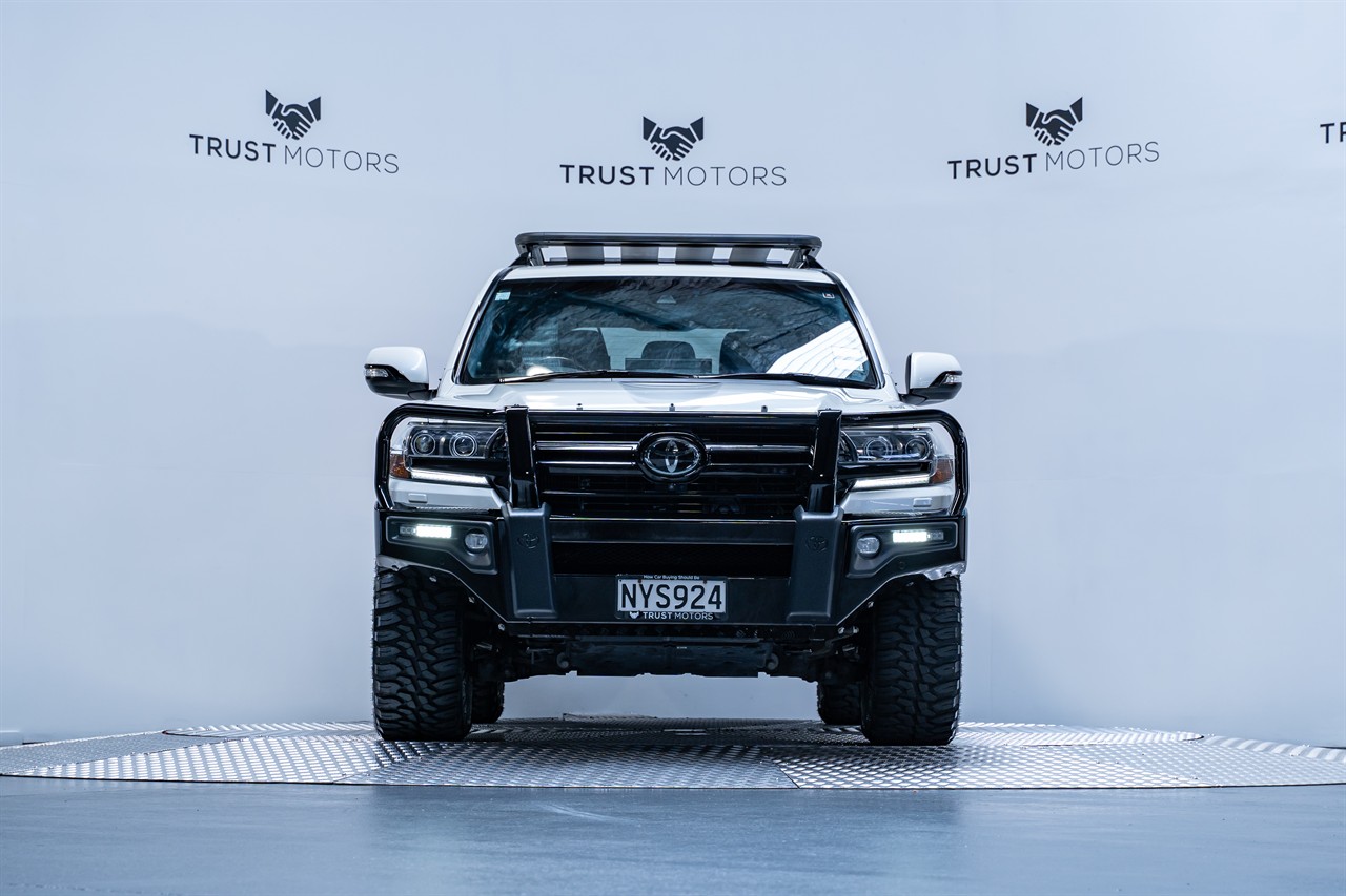 2020 Toyota Landcruiser